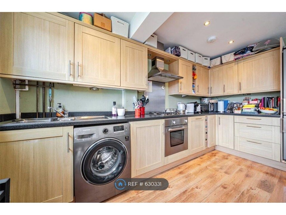 Property photo 3 of 23
