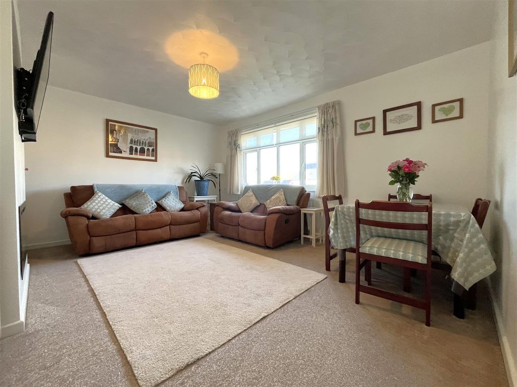 Property photo 3 of 15 Img_9697.Jpg