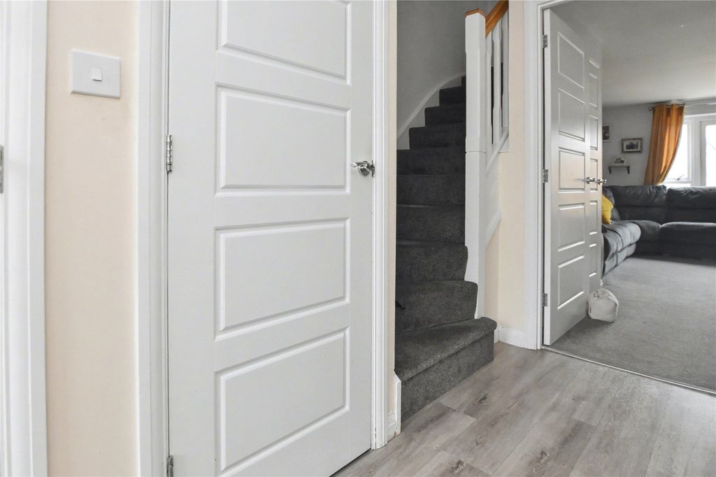 Property photo 2 of 18 Picture No. 09