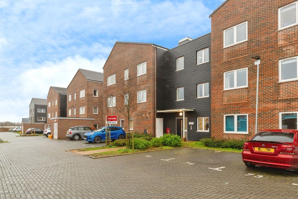 Property photo 1 of 13