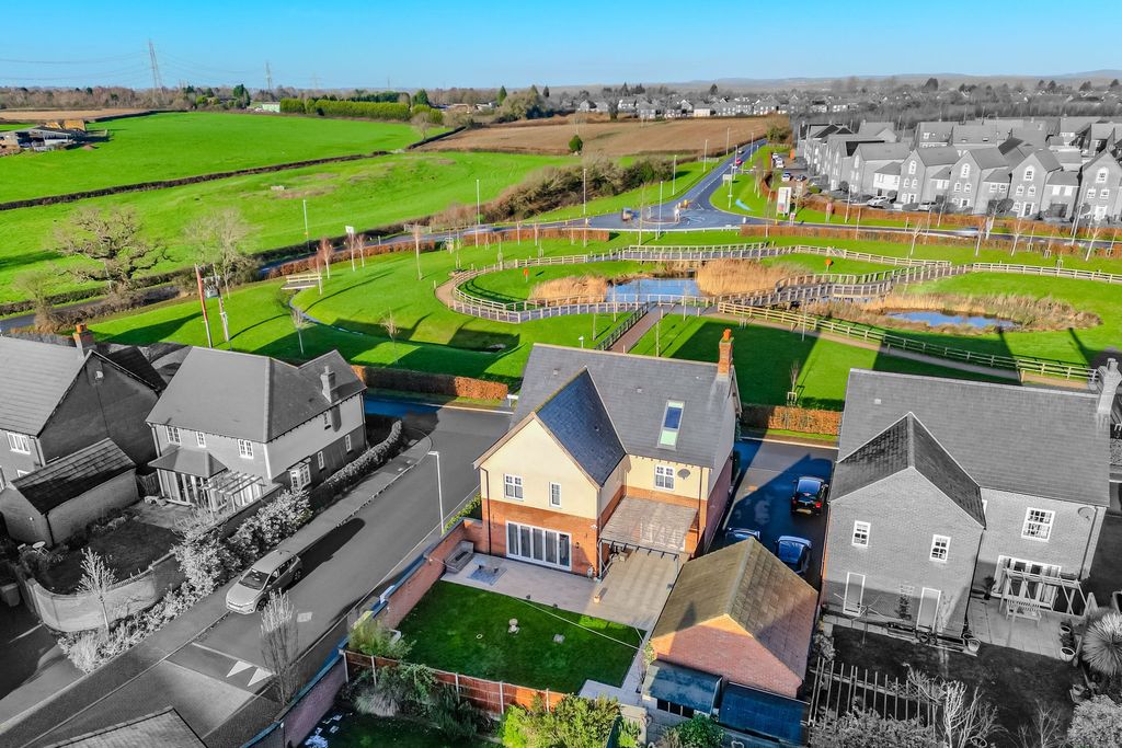 Property photo 1 of 29