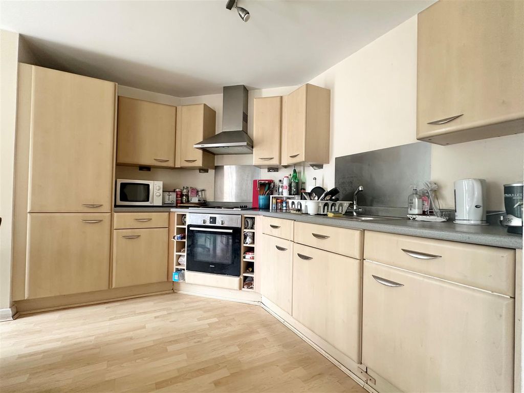 Property photo 2 of 10 7.Jpg