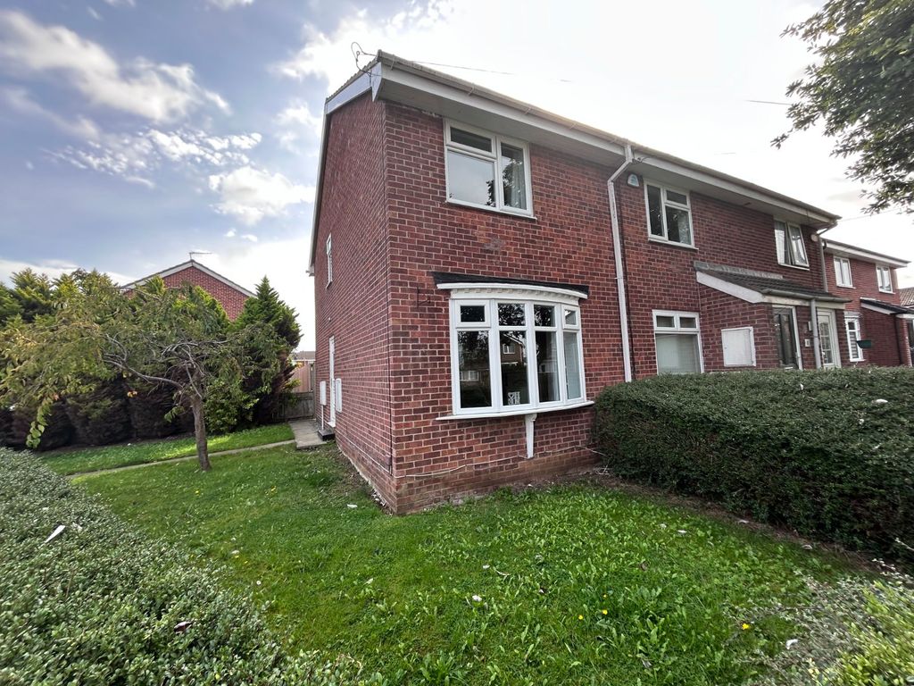 Property photo 1 of 19 External