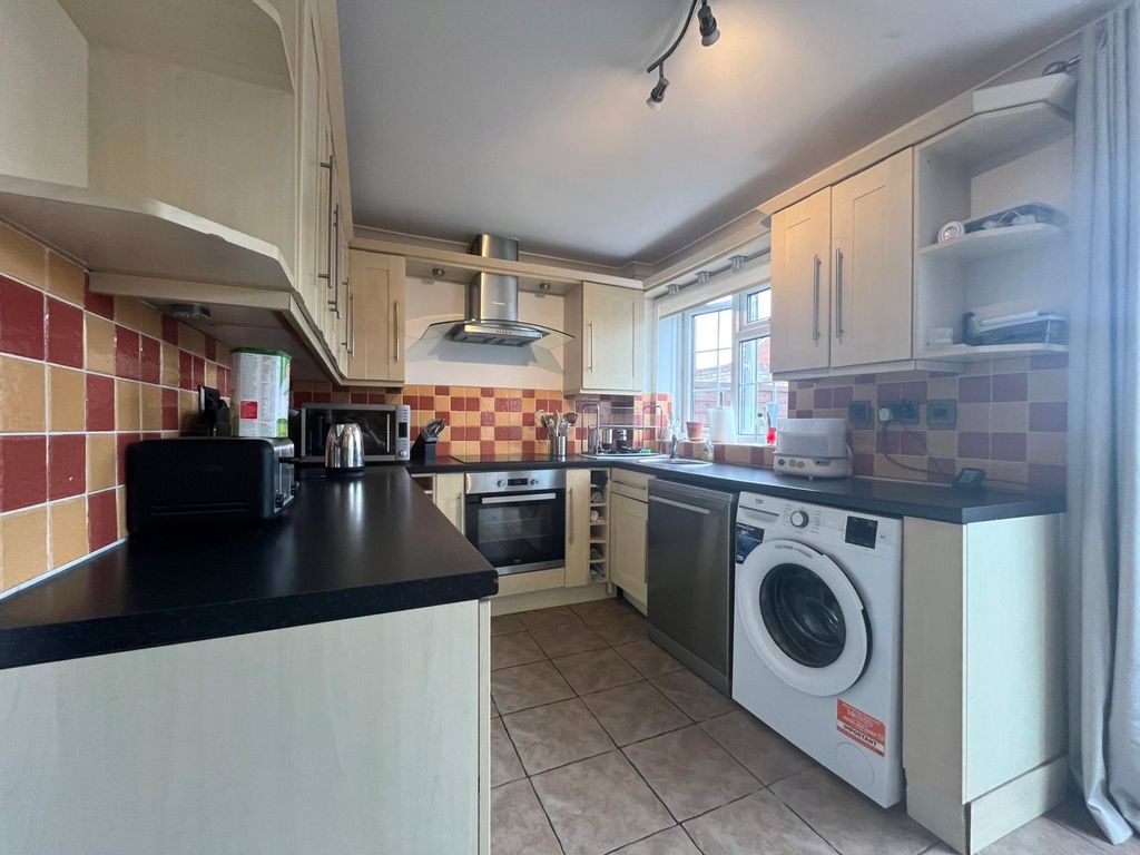 Property photo 2 of 11 Picture No. 07