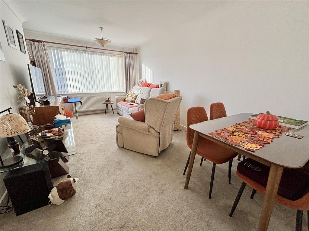 Property photo 3 of 9 Img_9975.Jpeg