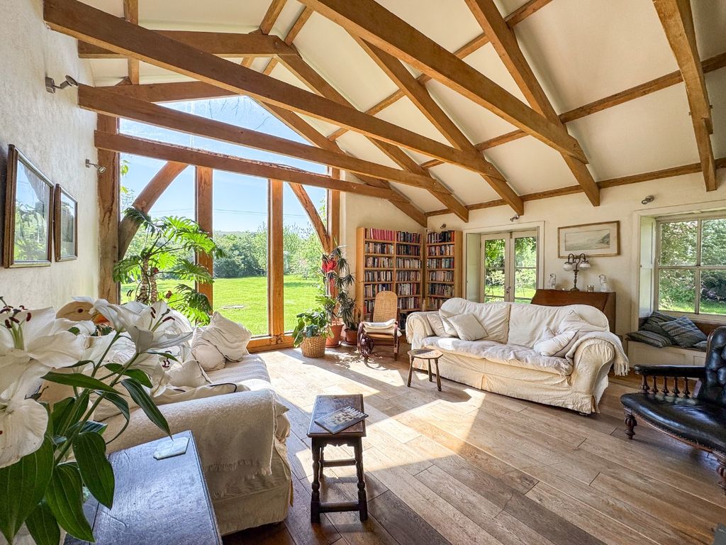 Property photo 2 of 29 5183734