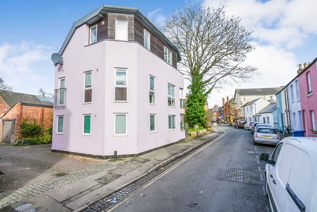 Property photo 1 of 9 1