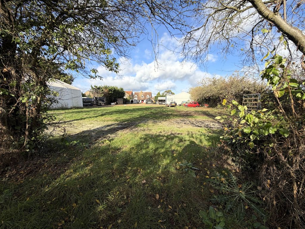 Property photo 2 of 59