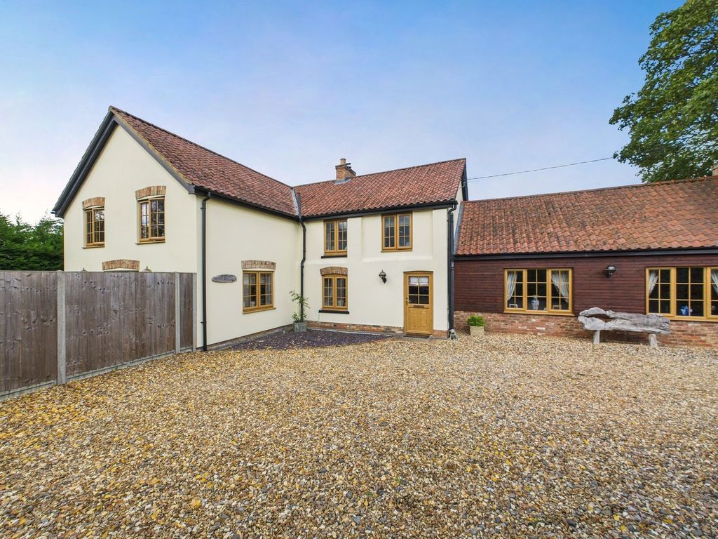 Property photo 1 of 23