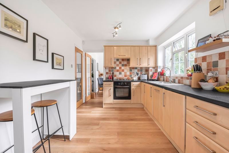 Property photo 3 of 25 Photo 7