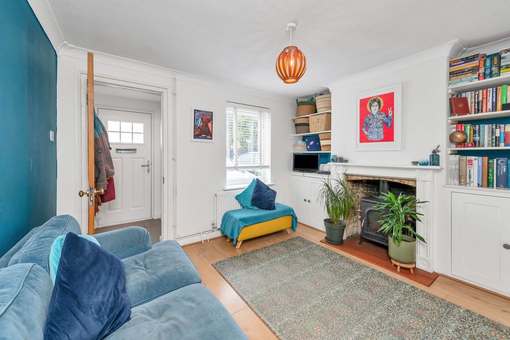 Property photo 2 of 12