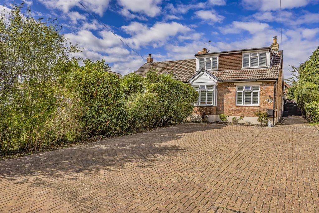 Property photo 1 of 21 47 Frogmore Lane, Horndean-Porticomarketing-Soldby