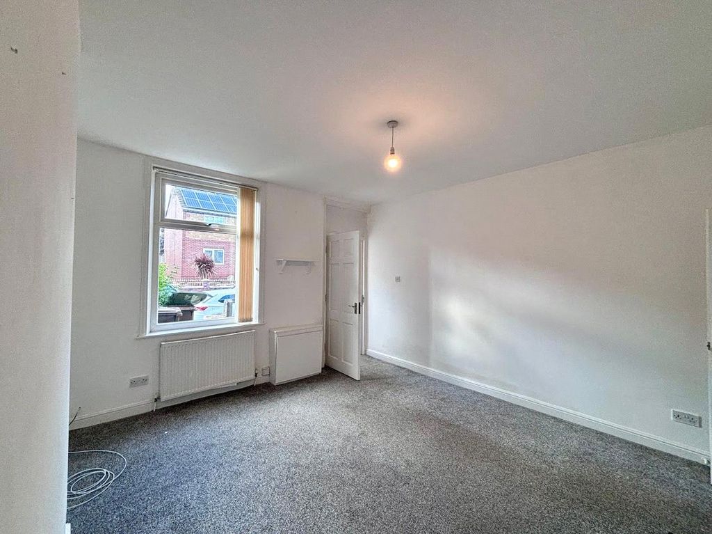 Property photo 2 of 11 Picture No. 03
