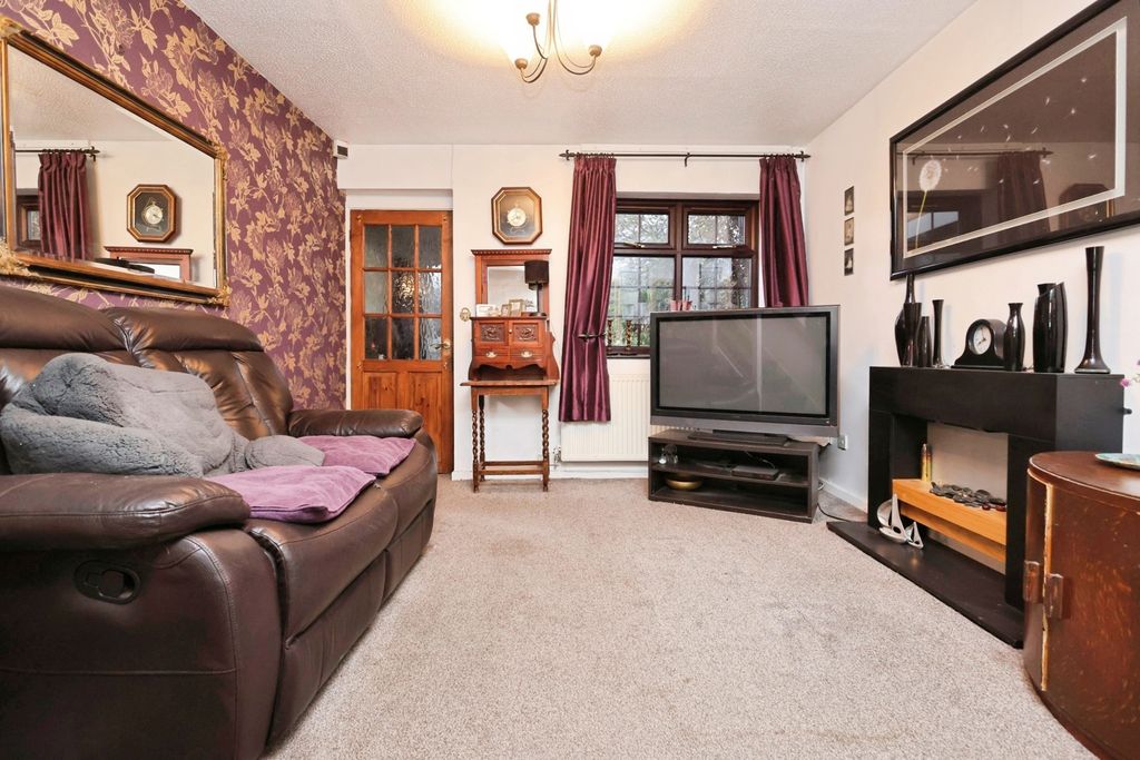 Property photo 3 of 26 Pbox-Img.Jpg
