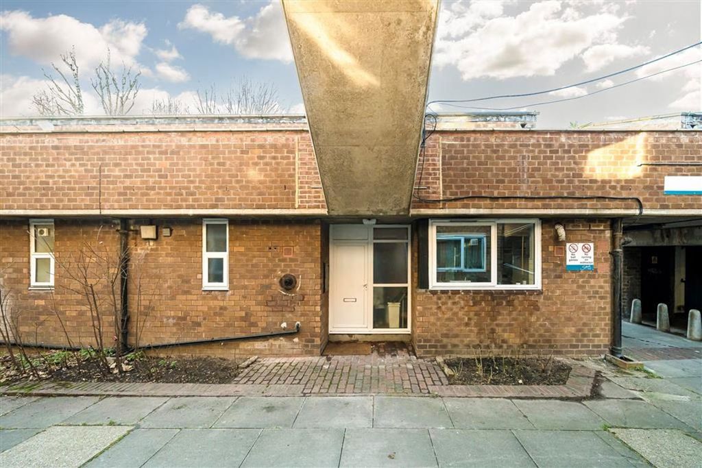 Property photo 1 of 8