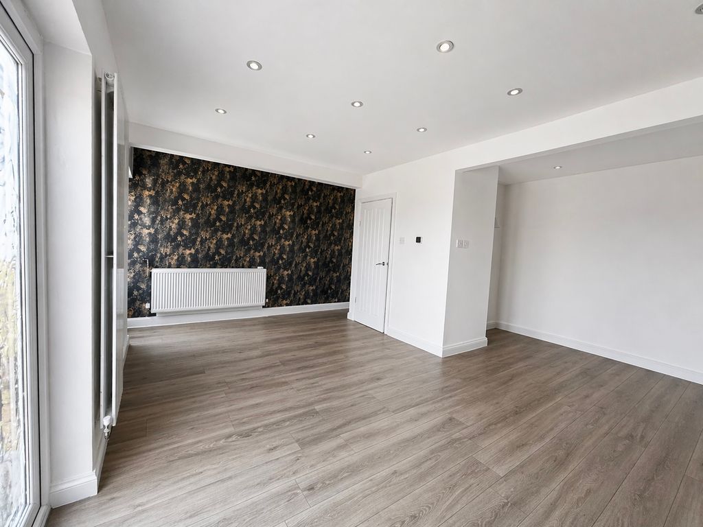 Property photo 1 of 9 Reception Room