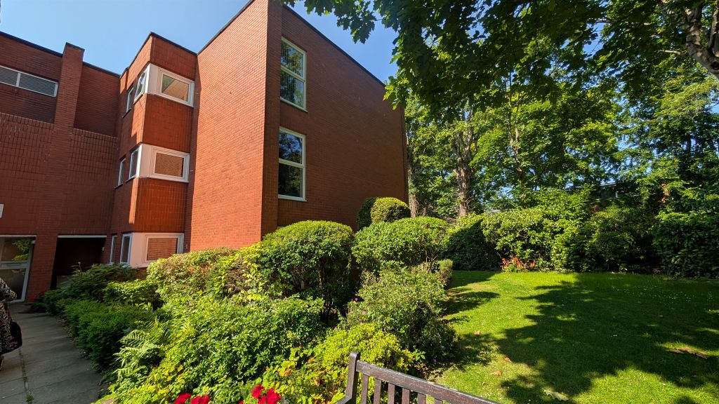 Property photo 2 of 11