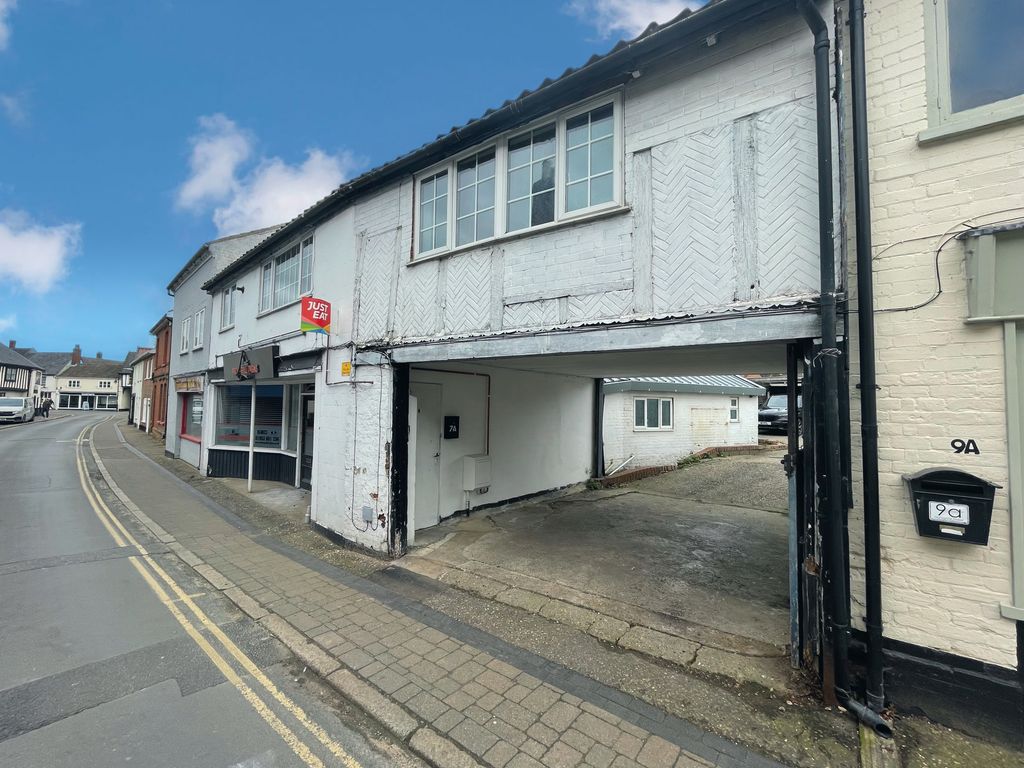 Property photo 1 of 6 Front