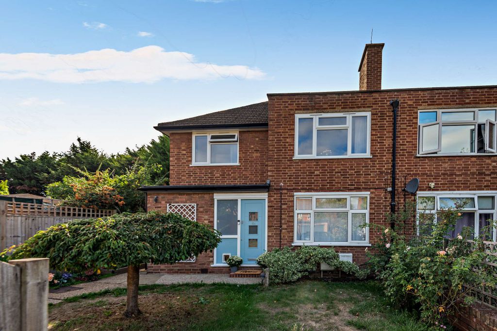 Property photo 1 of 17