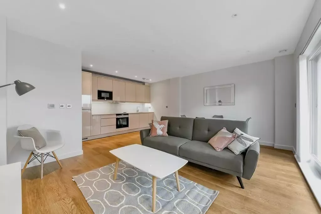 Property photo 3 of 9