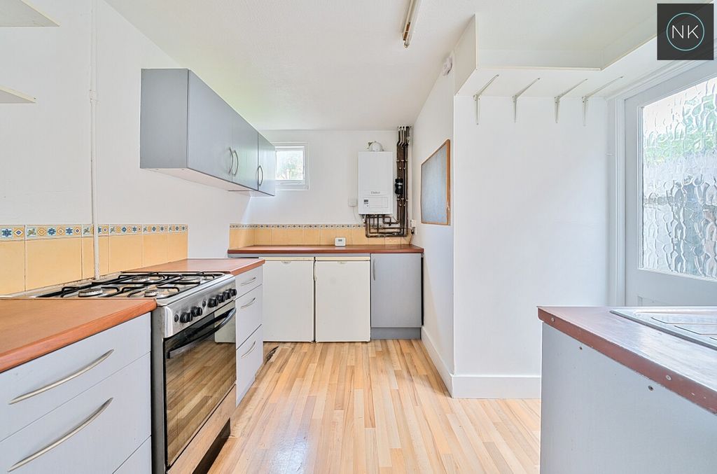 Property photo 3 of 33 4199847