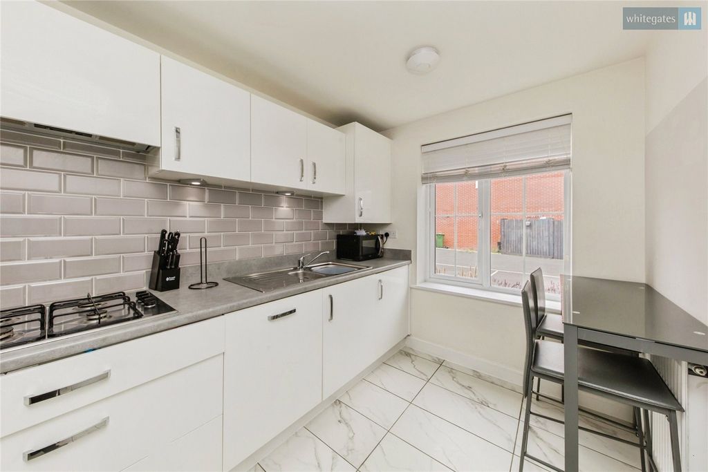 Property photo 3 of 12 Picture No. 01