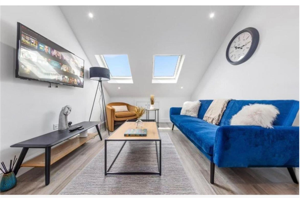 Property photo 1 of 7 (Main)