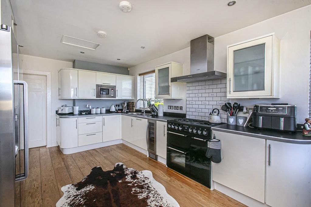 Property photo 3 of 34 Cup1416Seg Kitchen Area.Jpg