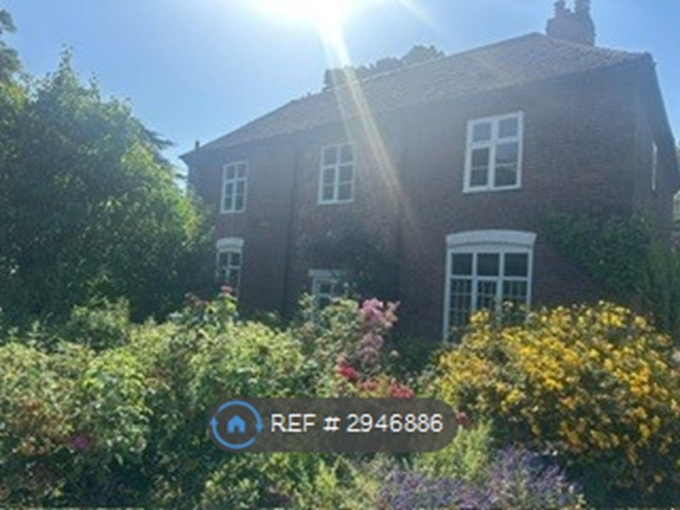 Property photo 2 of 5