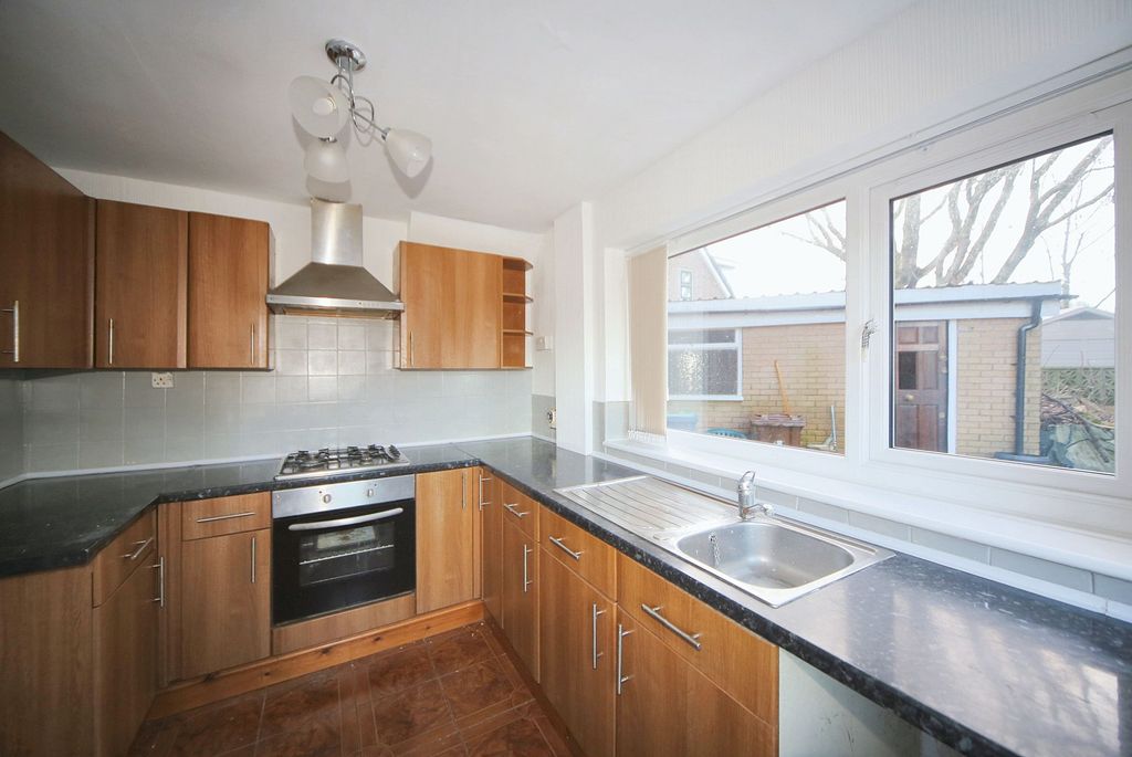 Property photo 3 of 23