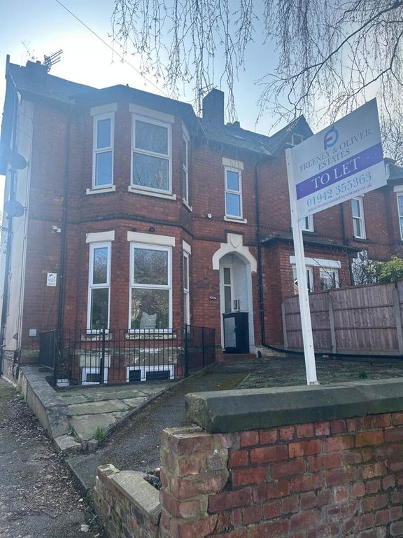 Property photo 1 of 3 Front (Exterior)