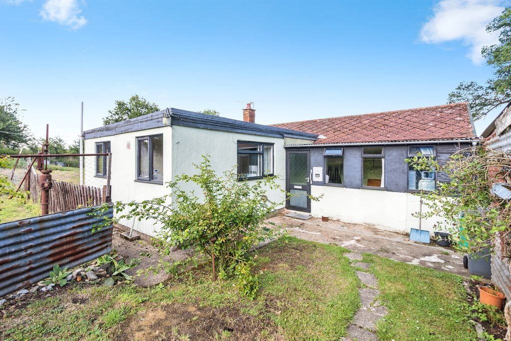 Property photo 3 of 17