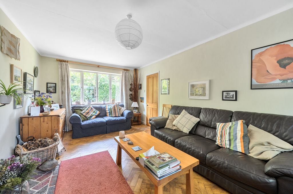 Property photo 2 of 14 1493763-4-6A60894...