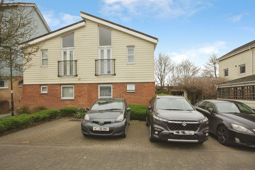 Property photo 2 of 13