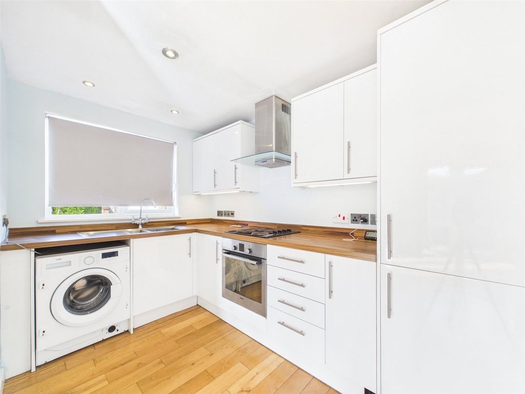 Property photo 2 of 8 Picture No. 05