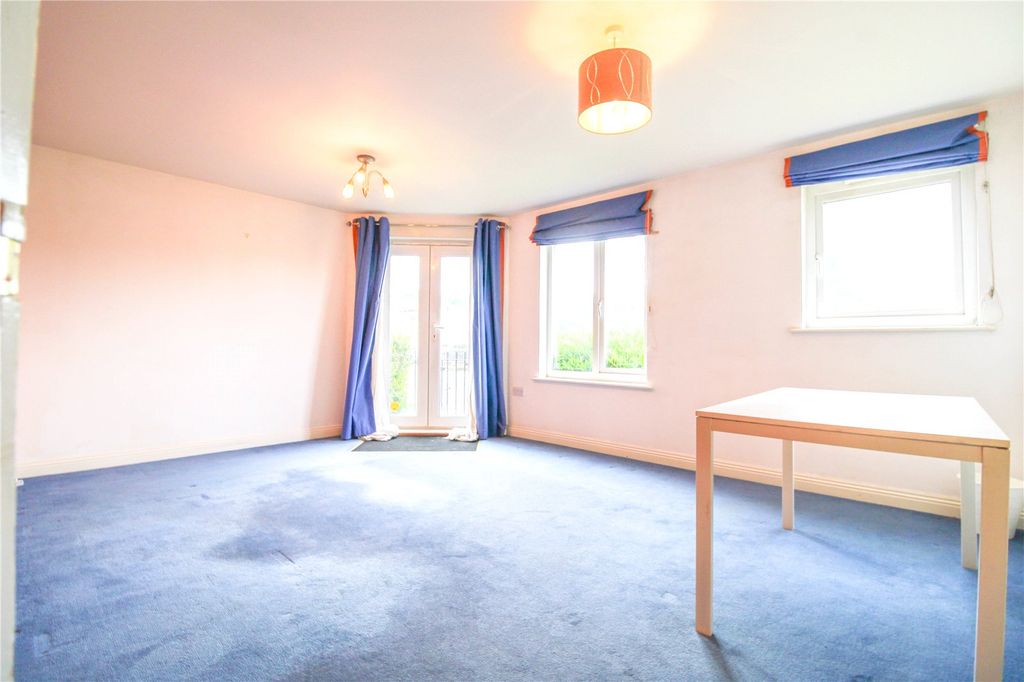 Property photo 3 of 7 Picture No. 14