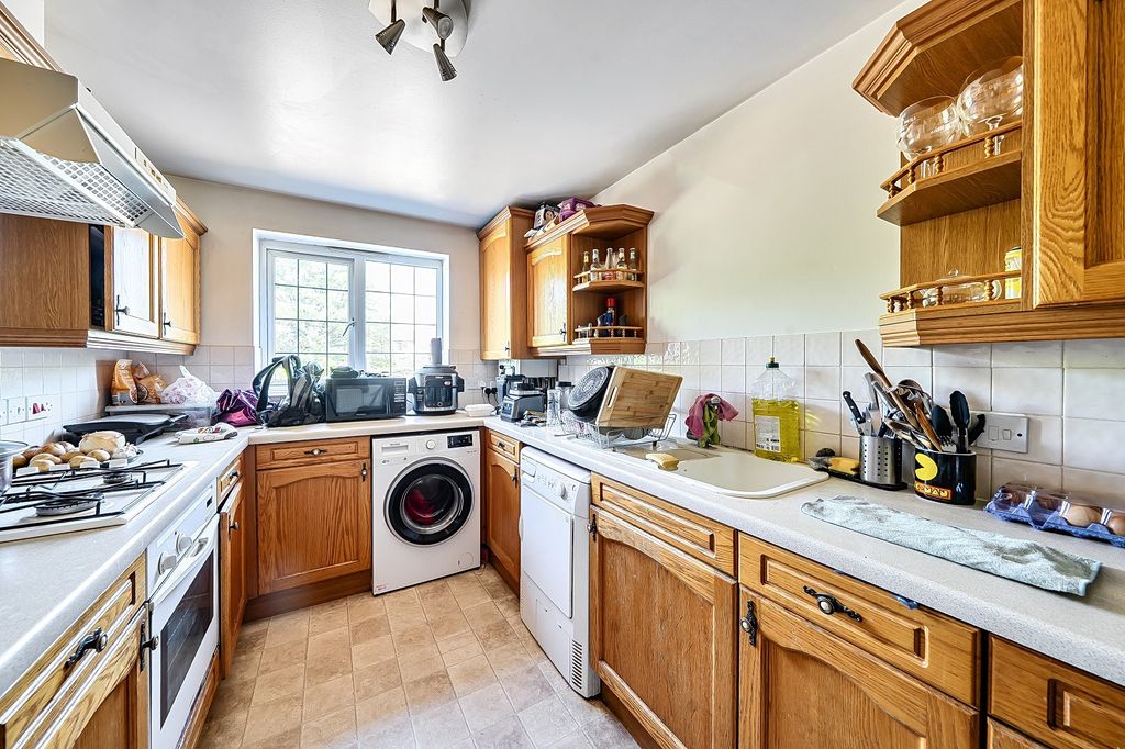 Property photo 2 of 16 Not Specified