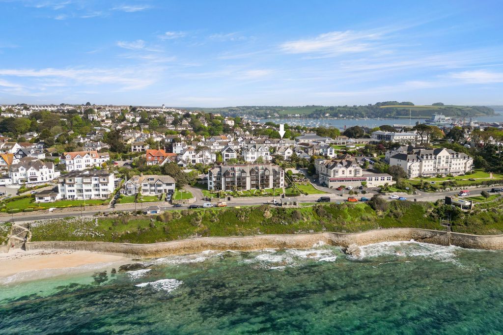 Property photo 1 of 27