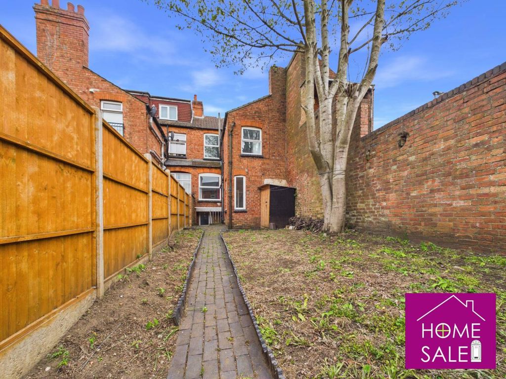 Property photo 2 of 14