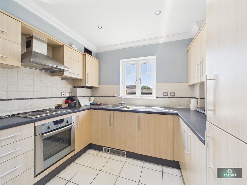 Property photo 2 of 12 Cam02067G0-Pr0317-Still001.Jpg