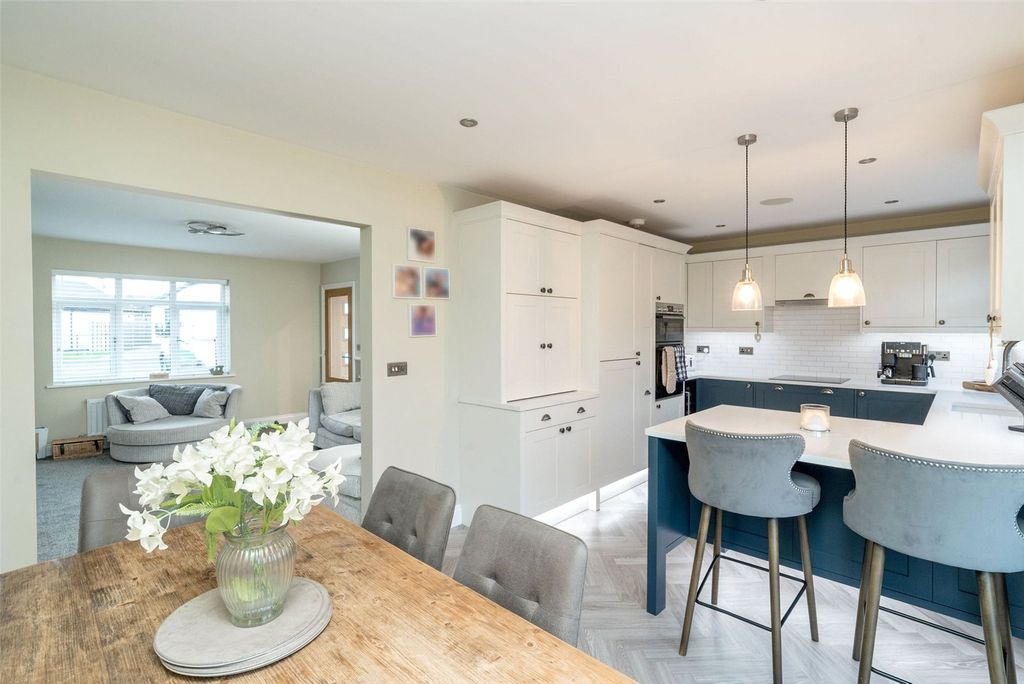 Property photo 2 of 38 Dining Kitchen