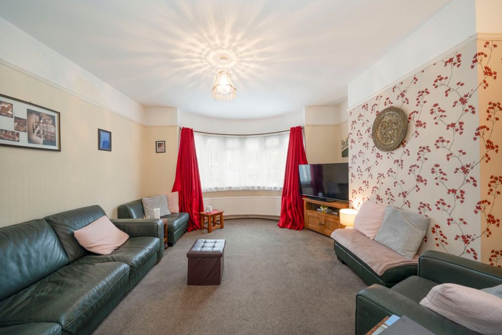 Property photo 2 of 10 Picture No. 13