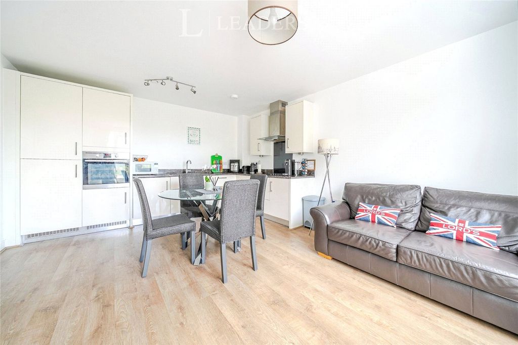 Property photo 2 of 9 Picture No. 04