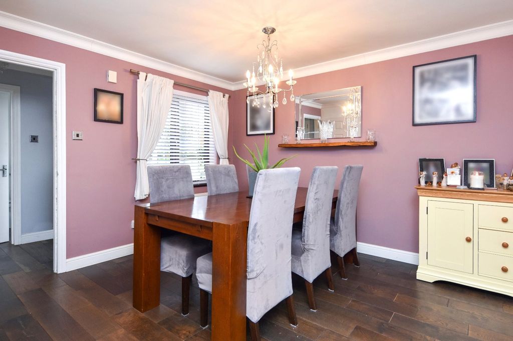 Property photo 3 of 24 Picture No. 16