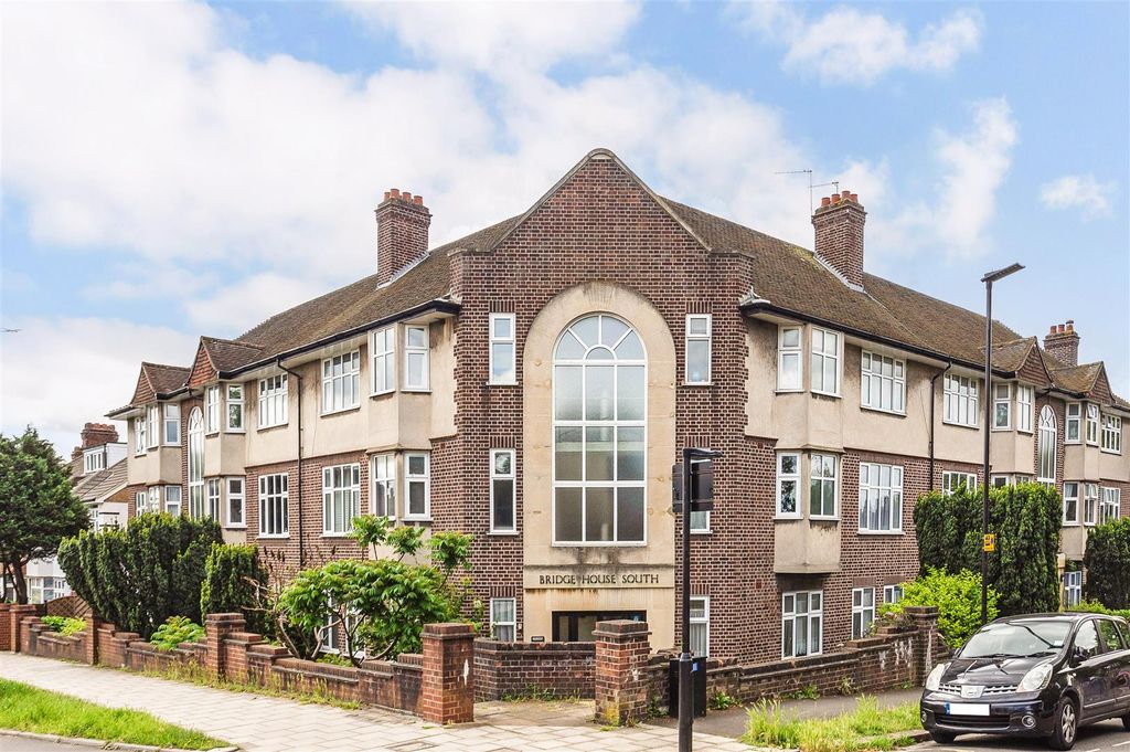 Property photo 1 of 7