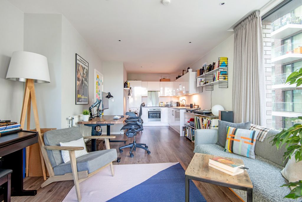 Property photo 3 of 8 47752-Hi-Res (11).Jpg