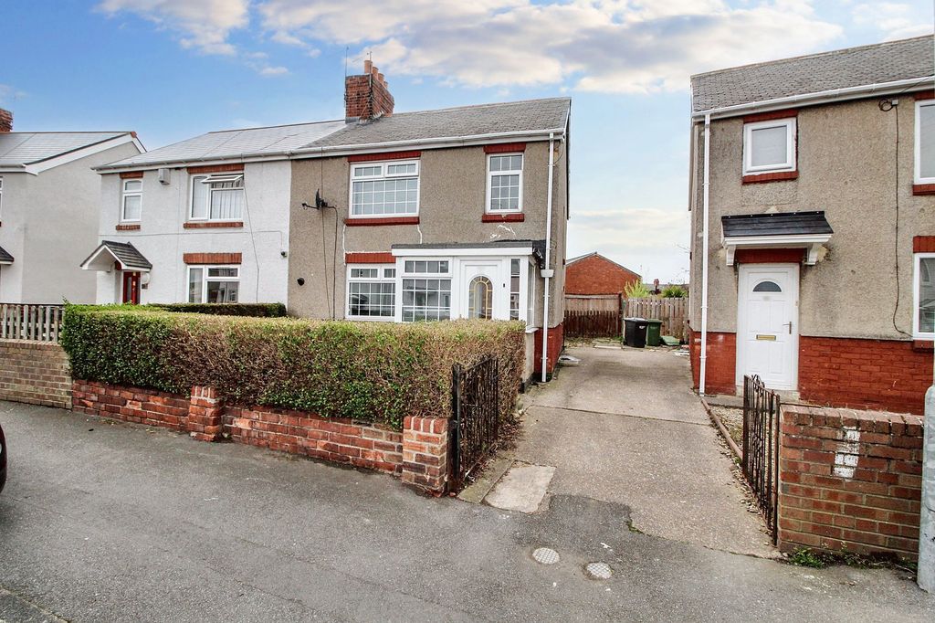 Property photo 1 of 9