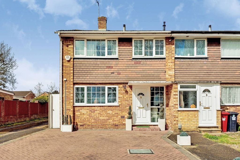 Property photo 2 of 13
