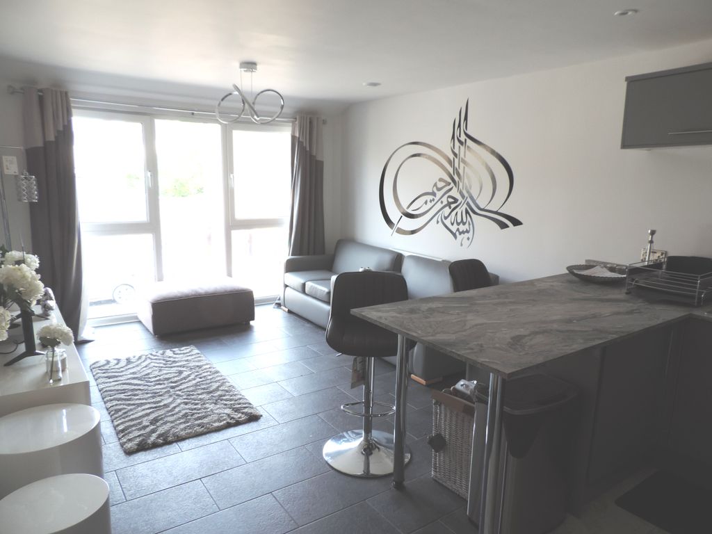 Property photo 3 of 22