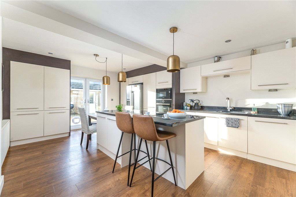 Property photo 2 of 22 Kitchen